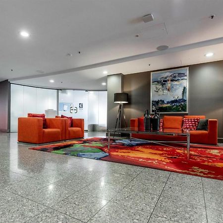 2 Beds 2 Baths Apt In Braddon Cbd - Pool, 1 Free Parking, Gym Camberra Exterior foto
